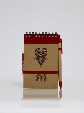 Blokčić sa dvobojnim ornamentom iz manastira Žiče